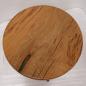 Preview: Ein wunderschöner Rundtisch aus Massivholz und Kunstharz.